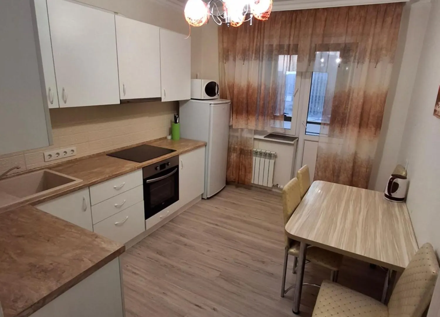 Apartmán Уютные Апартаменты Рядом С Хан Шатром Astana