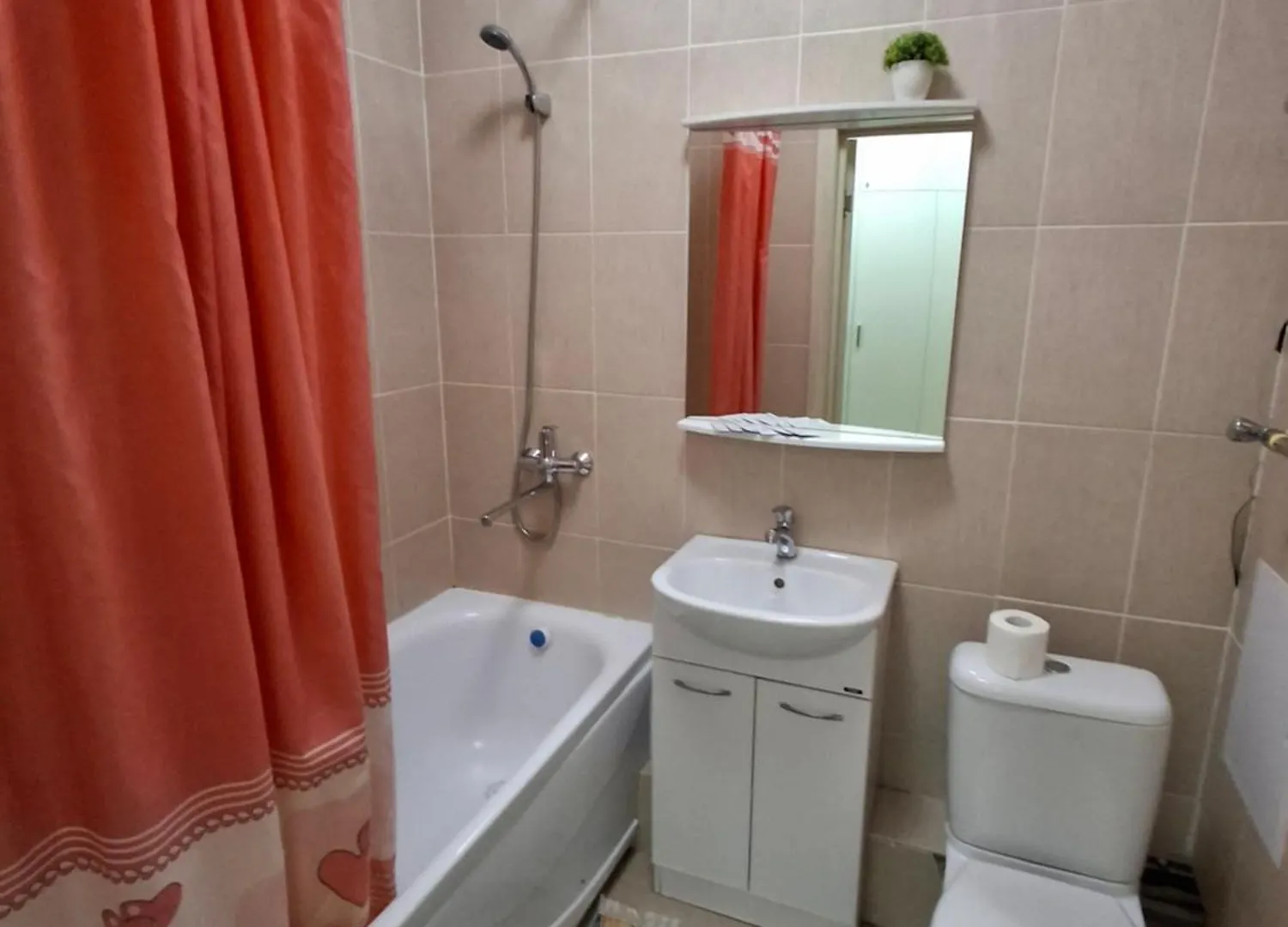 Уютные Апартаменты Рядом С Хан Шатром Nur-Sultan  Apartment